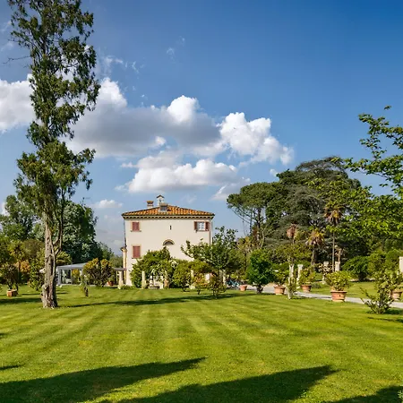 Marta 4* Lucca