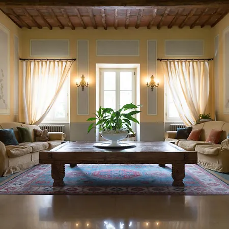 Marta Hotel 4*