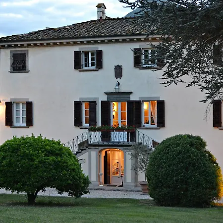 Marta Hotel